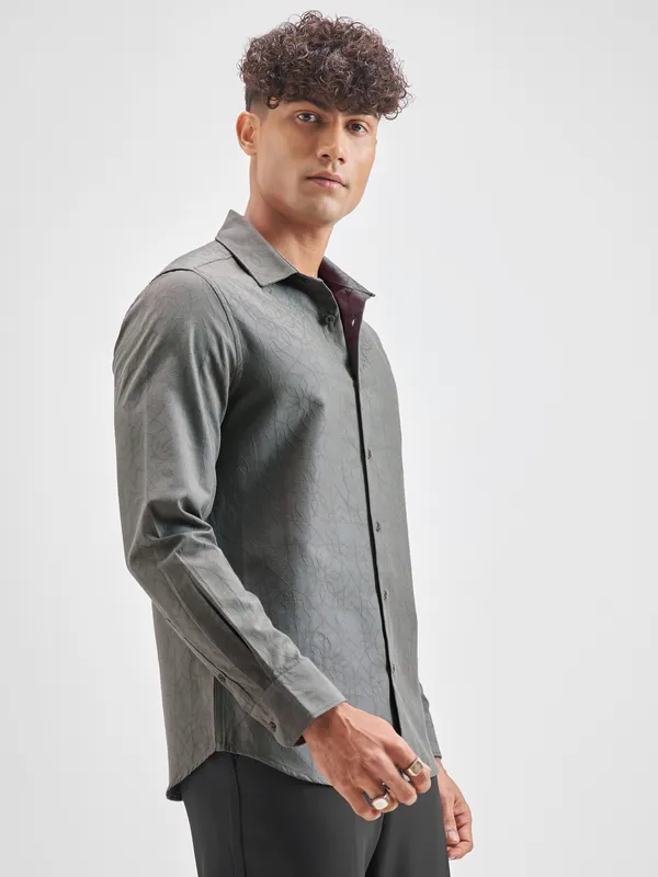 Men Slim Fit Casual Shirt