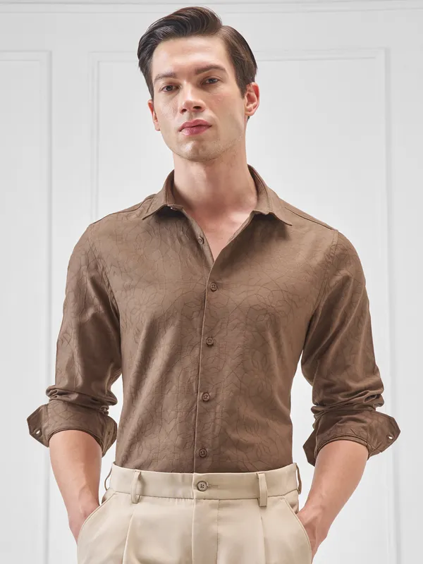 Men Slim Fit Casual Shirt