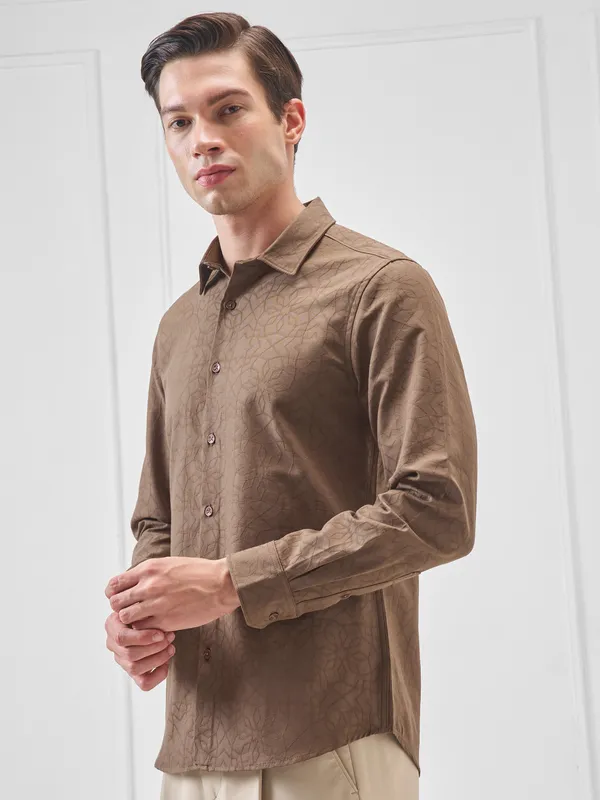 Men Slim Fit Casual Shirt