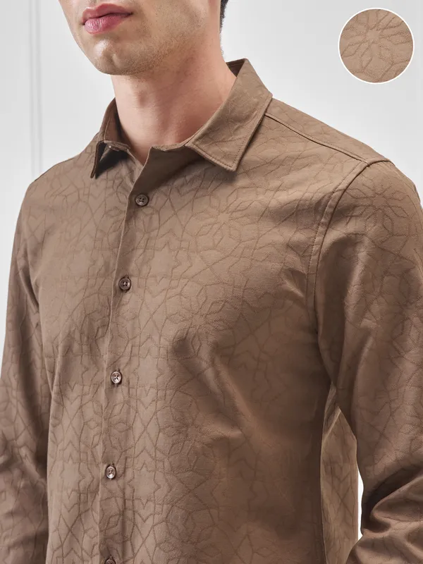 Men Slim Fit Casual Shirt