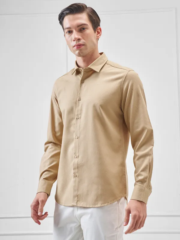 Highlander Men Beige Self Design Slim Fit Casual Shirt