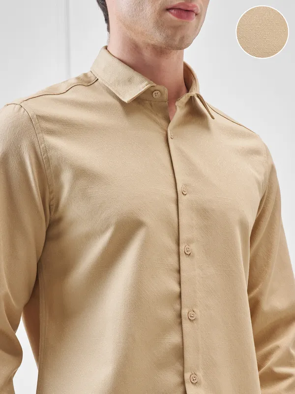 Highlander Men Beige Self Design Slim Fit Casual Shirt