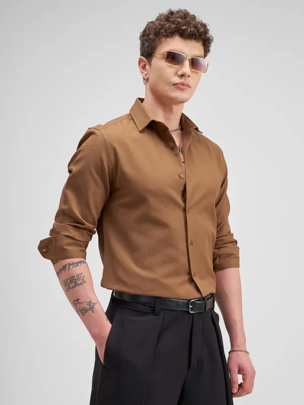 Men Slim Fit Casual Shirt