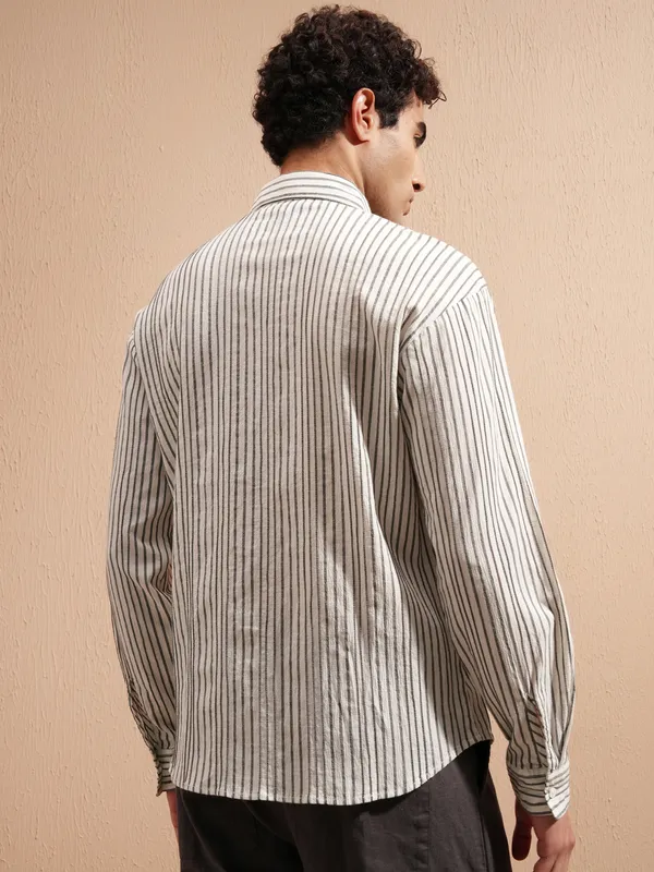 Highlander Men Cream Striped Relaxed Fit Casual Shirt