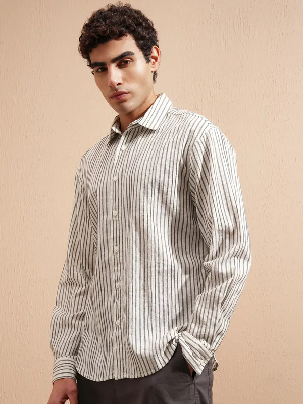 Highlander Men Cream Striped Relaxed Fit Casual Shirt