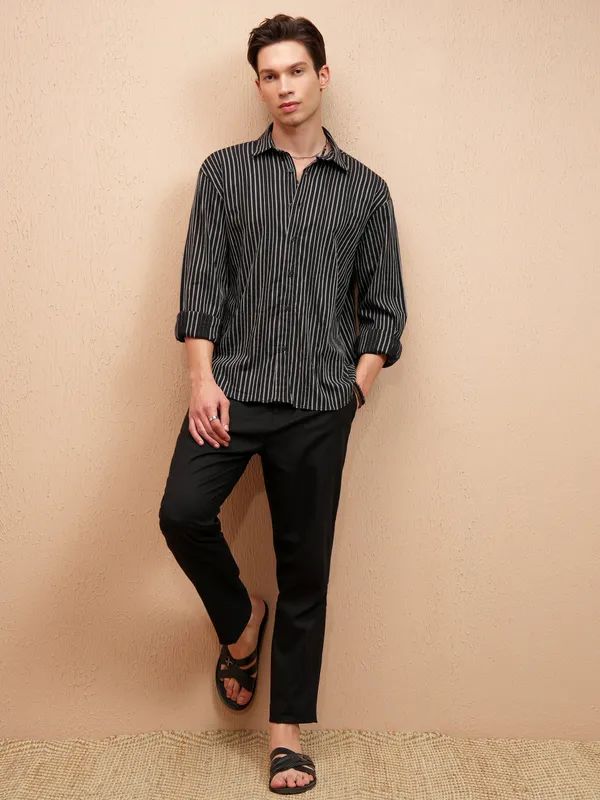 Highlander Men Black Striped Relaxed Fit Casual Shirt