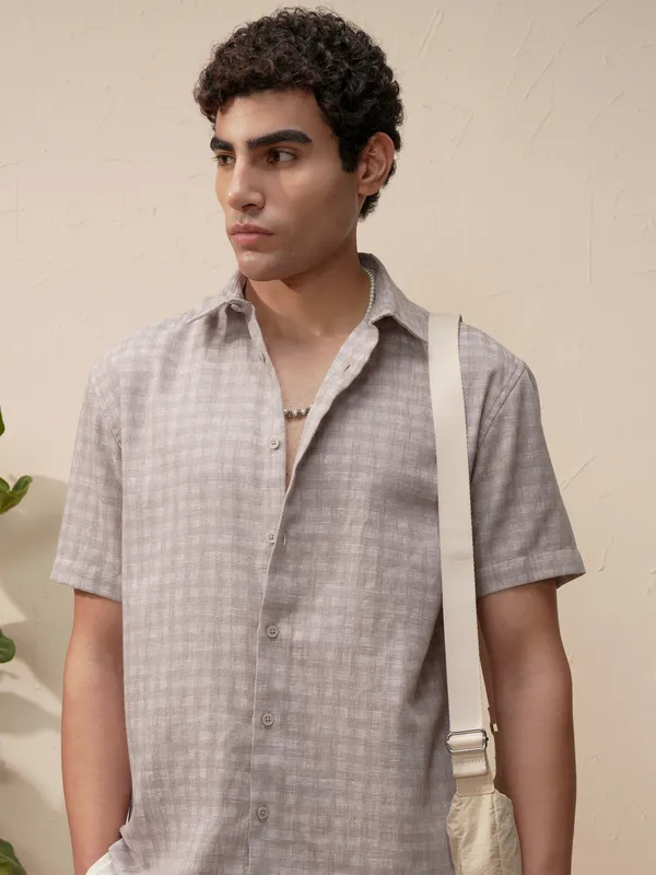 Highlander Men Lavender Checked Relaxed Fit Casual Shirt