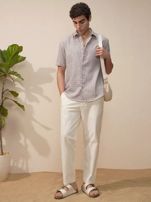 Highlander Men Lavender Checked Relaxed Fit Casual Shirt