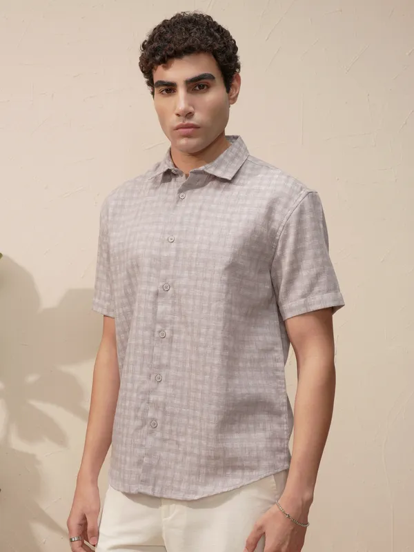 Highlander Men Lavender Checked Relaxed Fit Casual Shirt