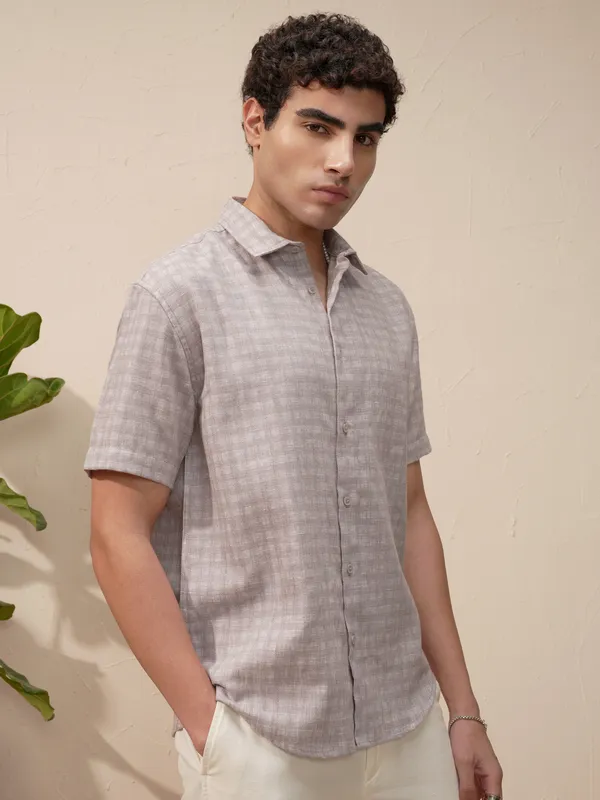 Highlander Men Lavender Checked Relaxed Fit Casual Shirt