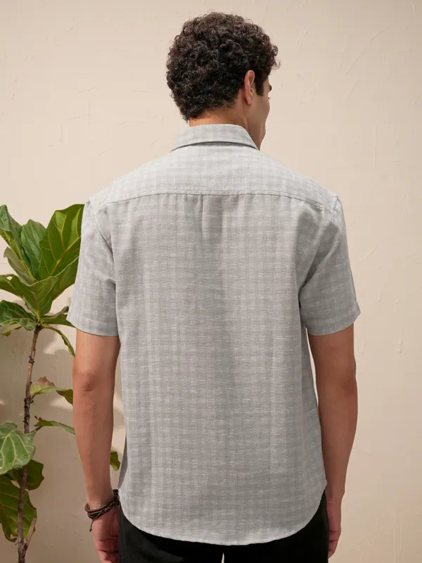 Highlander Men Grey Checked Relaxed Fit Casual Shirt