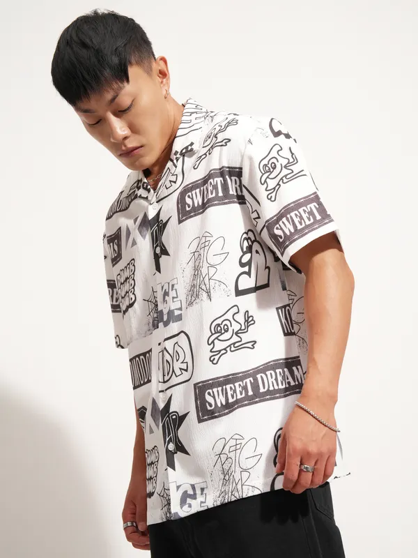 Highlander Men White Printed Relaxed Fit Casual Shirt