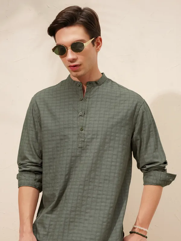 Highlander Men Olive Self Design Relaxed Fit Casual Shirt
