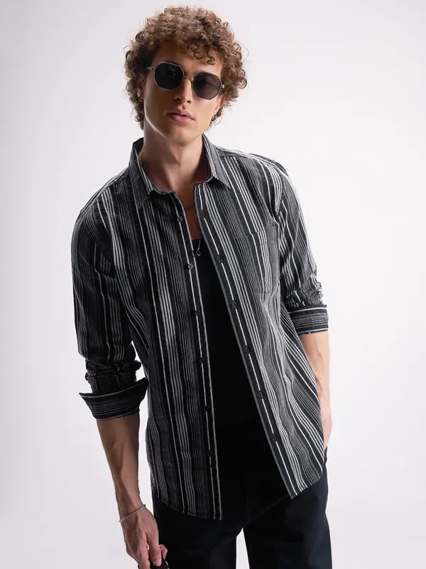 Highlander Men Black Striped Slim Fit Casual Shirt
