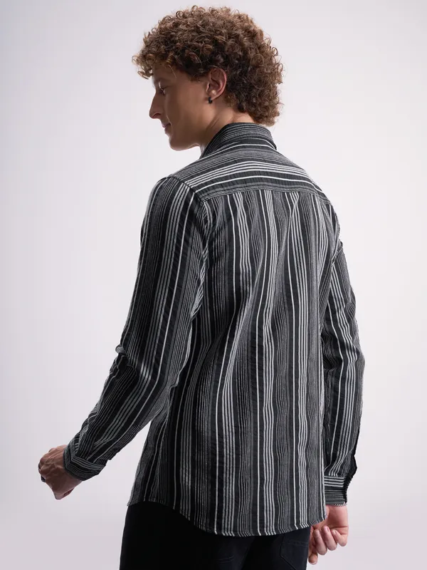 Highlander Men Black Striped Slim Fit Casual Shirt