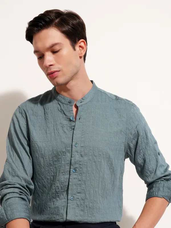 Highlander Men Blue Self Design Slim Fit Casual Shirt