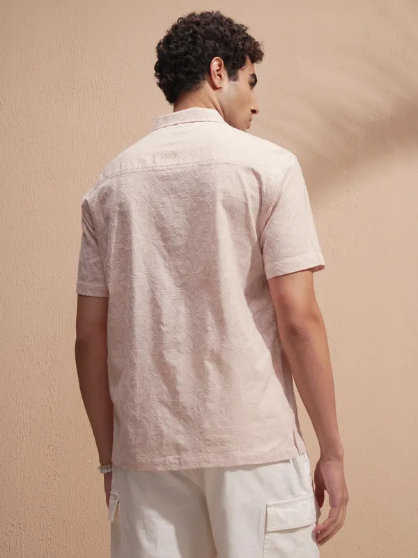 Highlander Men Pink Self Design Relaxed Fit Casual Shirt