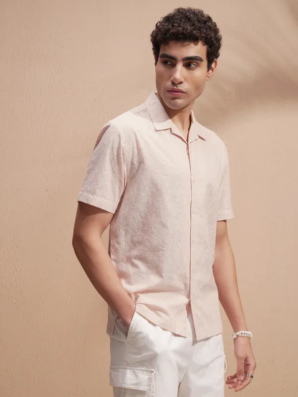 Highlander Men Pink Self Design Relaxed Fit Casual Shirt