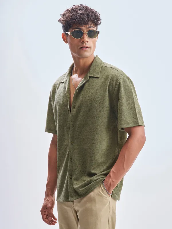 Men Relaxed Fit Casual Shirt