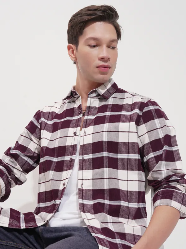 Highlander Men Maroon Checked Slim Fit Casual Shirt