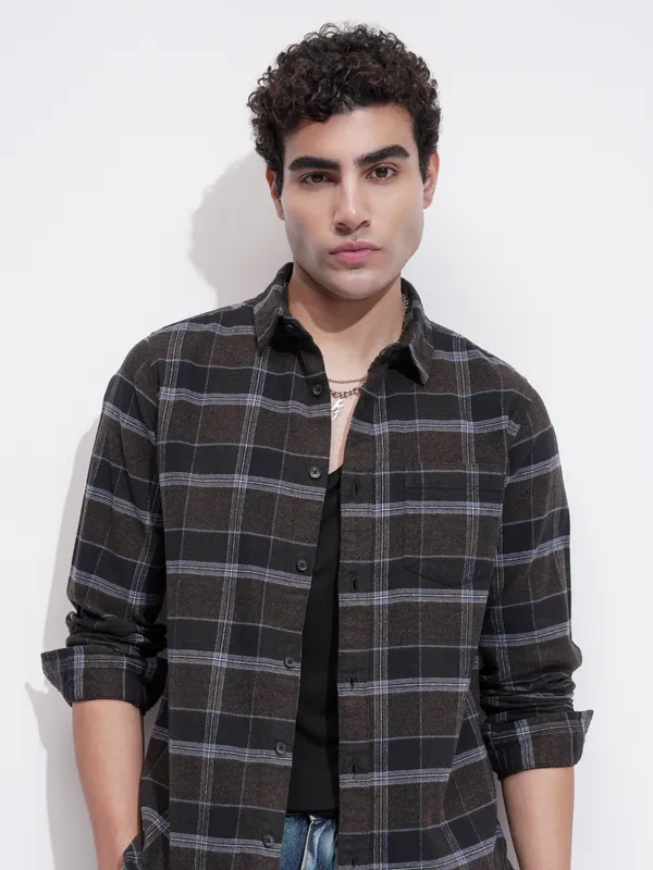 Men Slim Fit Casual Shirt