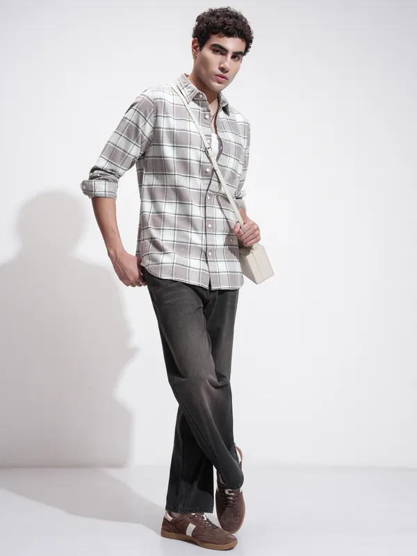 Highlander Men Tan Checked Slim Fit Casual Shirt