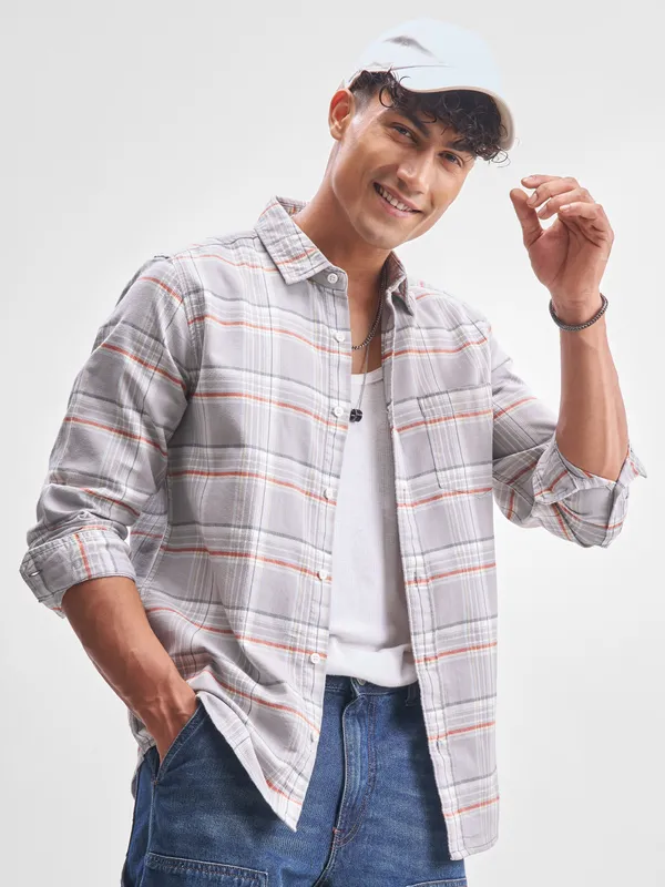 Highlander Men Grey Checked Slim Fit Casual Shirt