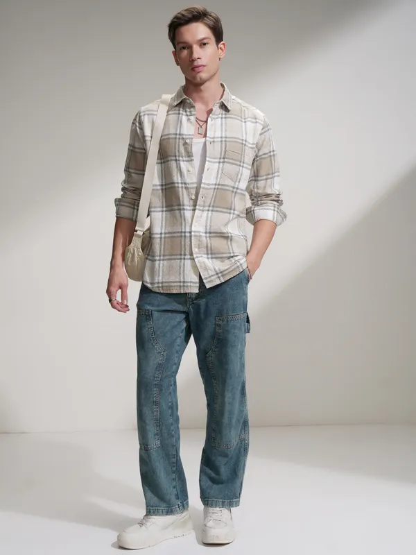 Highlander Men Beige Checked Slim Fit Casual Shirt