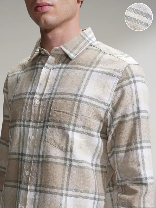 Highlander Men Beige Checked Slim Fit Casual Shirt
