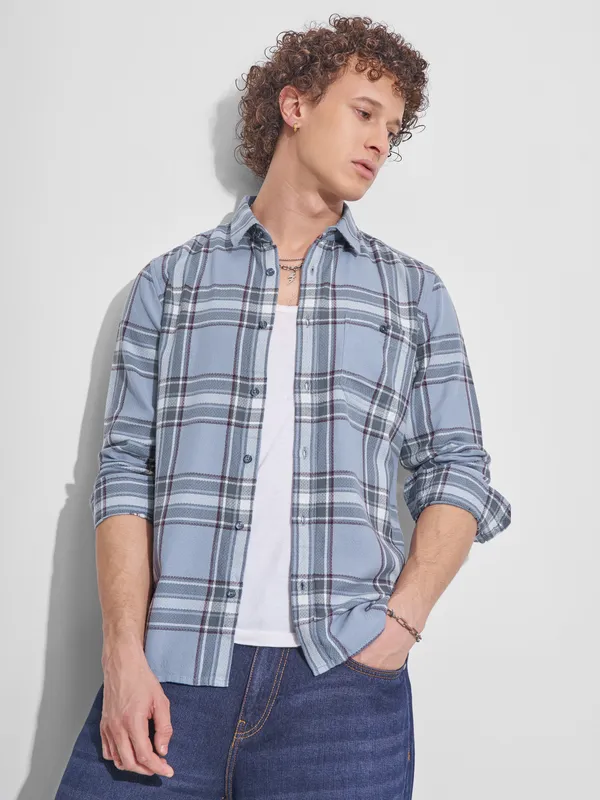 Highlander Men Blue Checked Slim Fit Casual Shirt