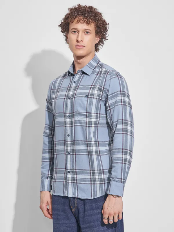 Highlander Men Blue Checked Slim Fit Casual Shirt