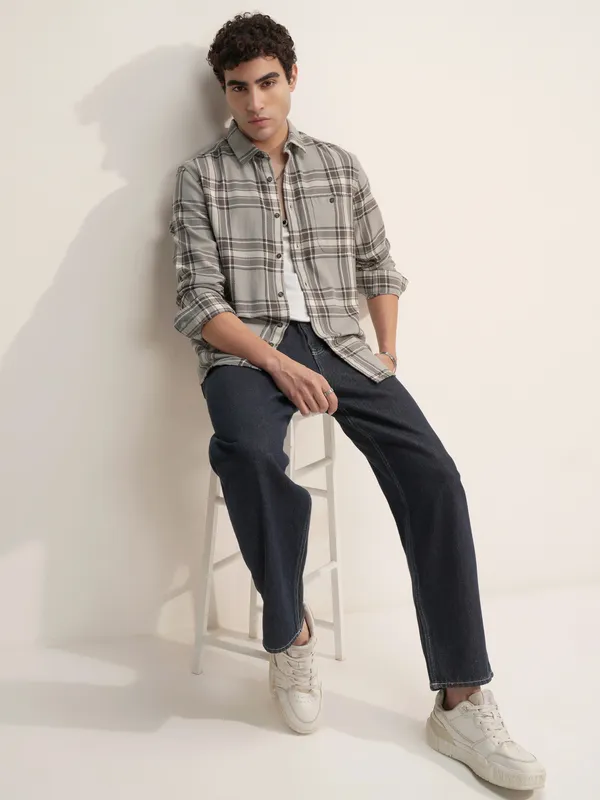 Men Slim Fit Casual Shirt