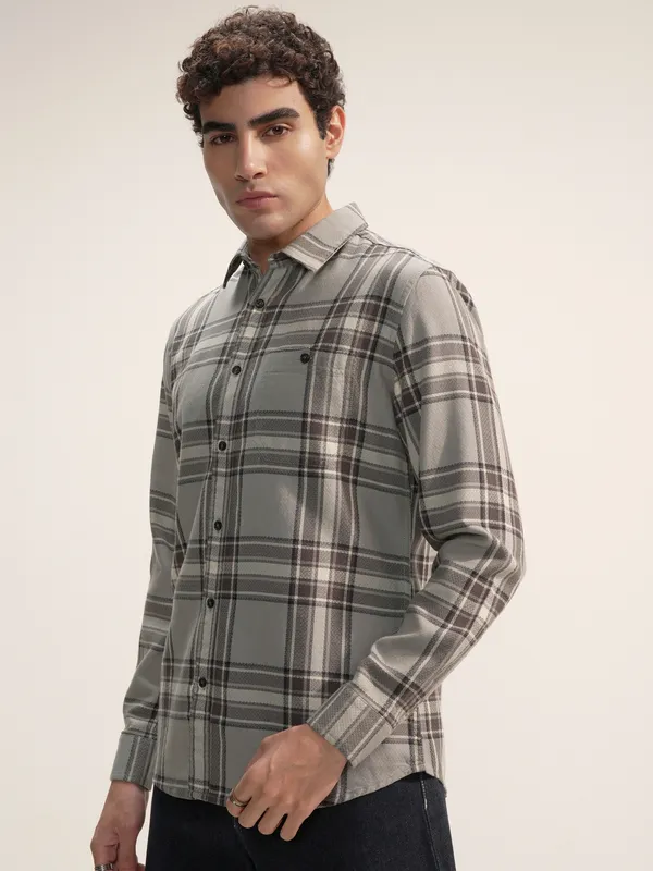 Men Slim Fit Casual Shirt