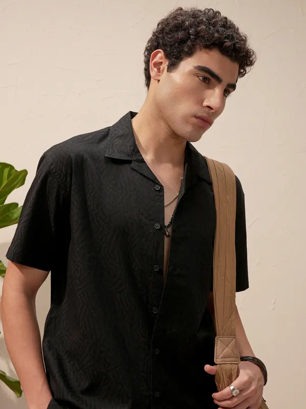 Highlander Men Black Self Design Relaxed Fit Casual Shirt