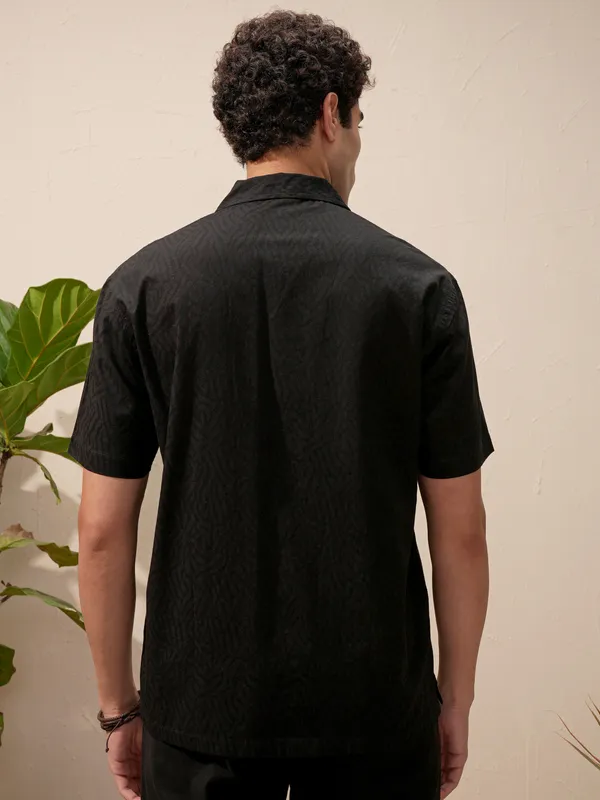 Highlander Men Black Self Design Relaxed Fit Casual Shirt