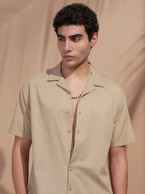 Highlander Men Beige Self Design Relaxed Fit Casual Shirt