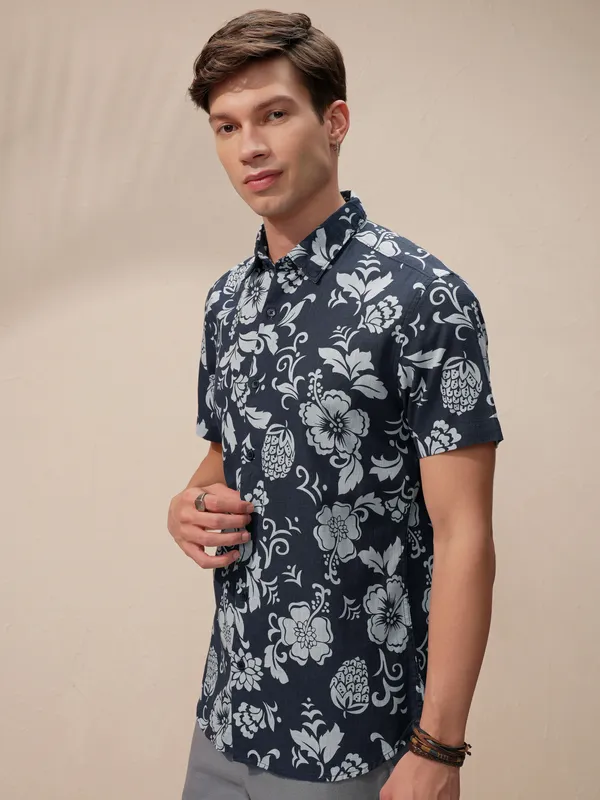 Highlander Men Navy Blue Printed Relaxed Fit Casual Shirt