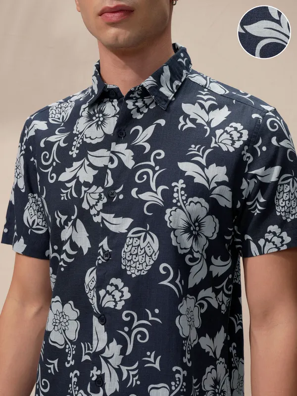 Highlander Men Navy Blue Printed Relaxed Fit Casual Shirt