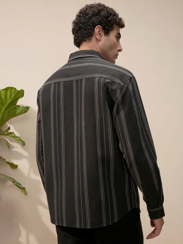 Highlander Men Black Striped Relaxed Fit Casual Shirt
