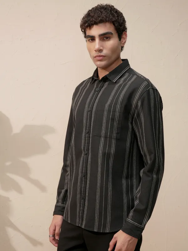 Highlander Men Black Striped Relaxed Fit Casual Shirt