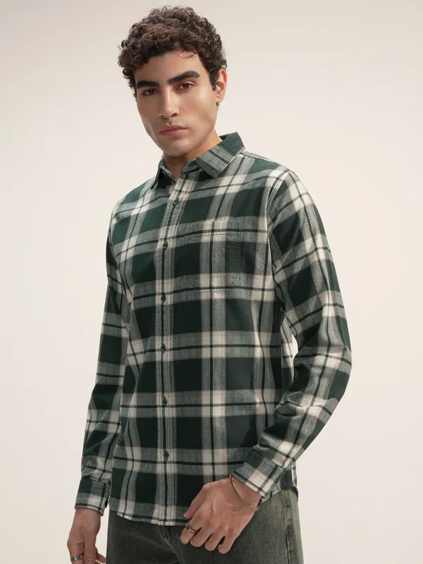 Highlander Men Green Checked Slim Fit Casual Shirt