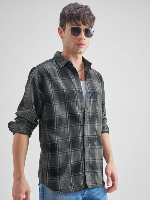 Highlander Men Olive Checked Slim Fit Casual Shirt