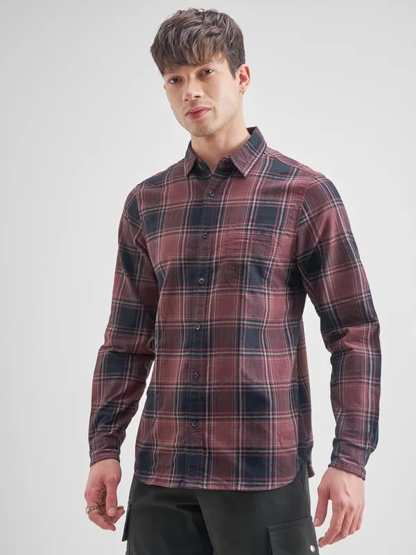 Highlander Men Maroon Checked Slim Fit Casual Shirt