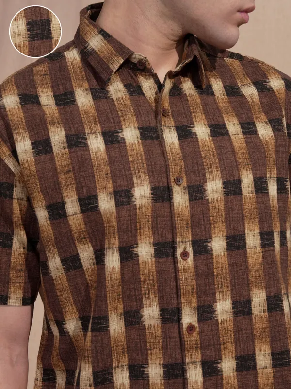 Highlander Men Brown Checked Relaxed Fit Casual Shirt