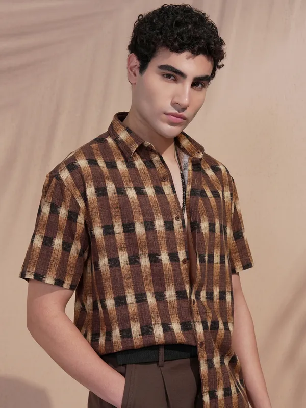 Highlander Men Brown Checked Relaxed Fit Casual Shirt