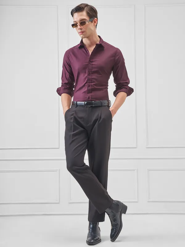 Highlander Men Purple Self Design Slim Fit Casual Shirt