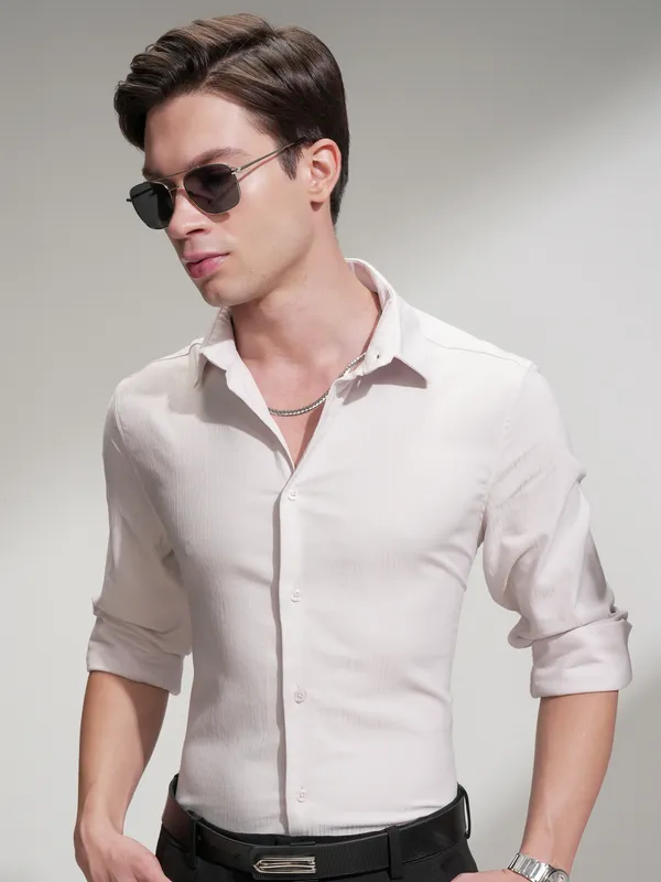 Highlander Men Pink Self Design Slim Fit Casual Shirt