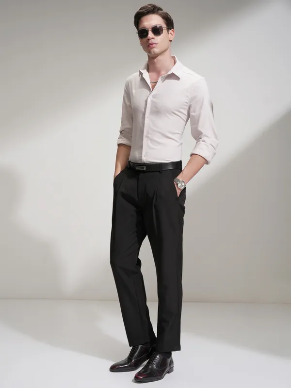 Highlander Men Pink Self Design Slim Fit Casual Shirt