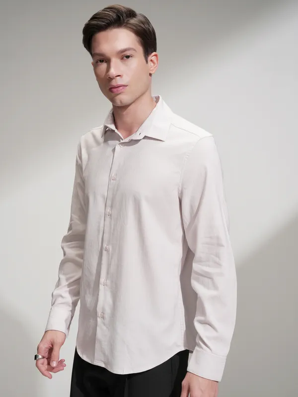 Highlander Men Pink Self Design Slim Fit Casual Shirt