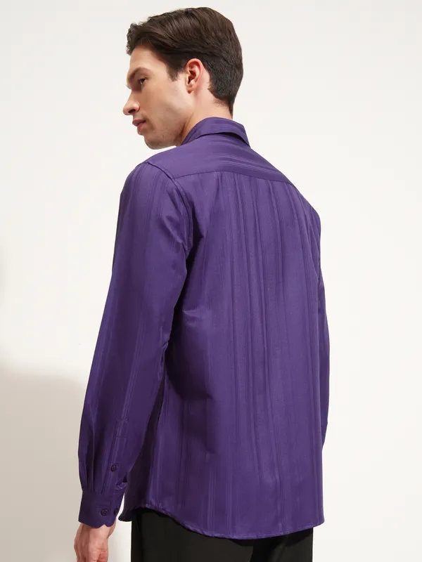 Highlander Men Purple Self Design Slim Fit Casual Shirt